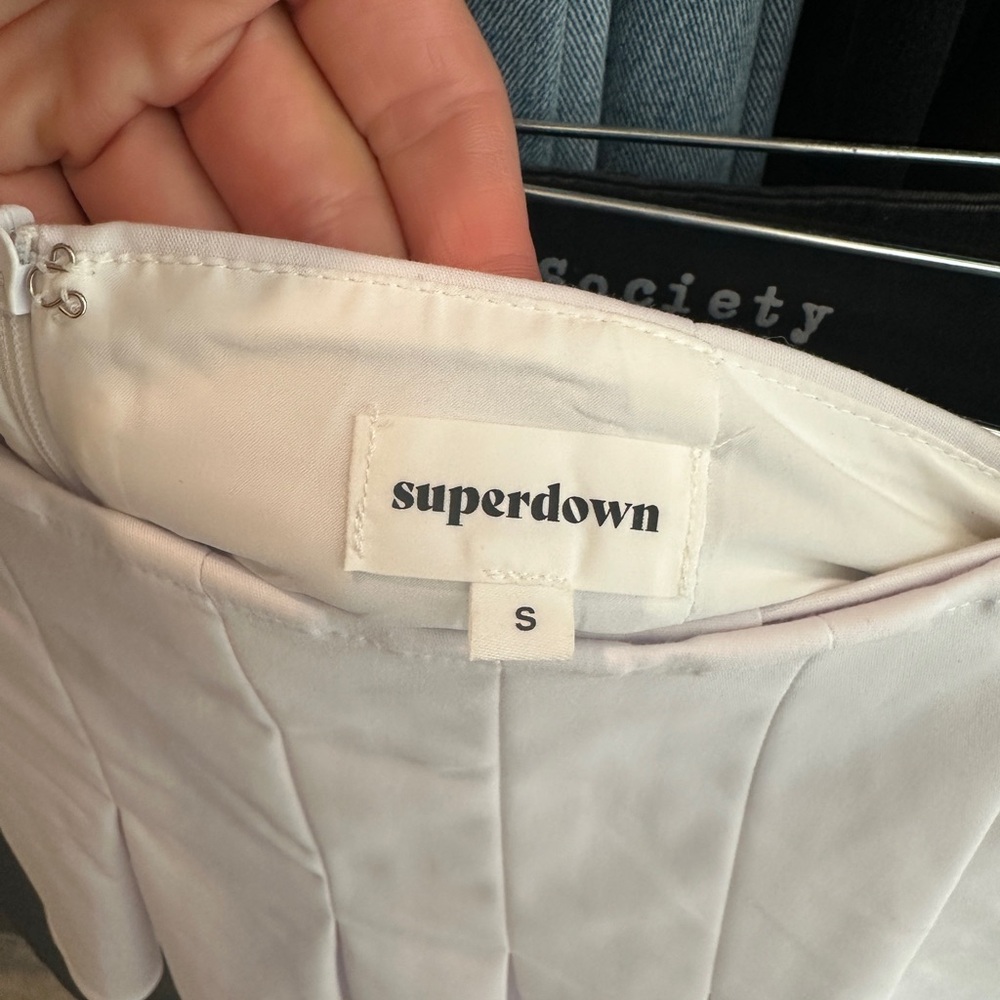 Superdown White Pleated Tennis Mini Skirt High Waist | Size S - Picture 12 of 12